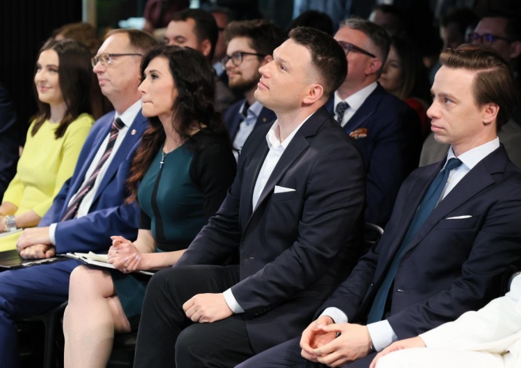 politycy Konfederacji Czy Polacy chcą współrządów Konfederacji? Zaskakujące wyniki sondażu