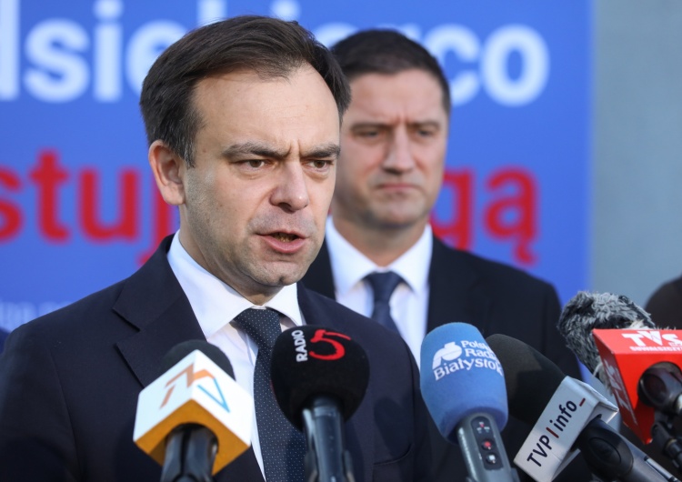 Andrzej Domański Domański w TVN24: Trzy podatki w górę. Nie ma innego wyjścia