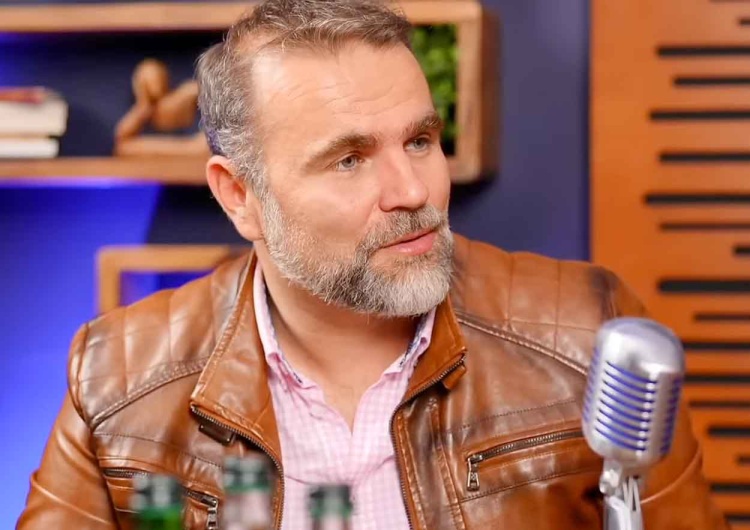 Dr Jacek Bartosiak Jacek Bartosiak odzyskał tytuł doktora