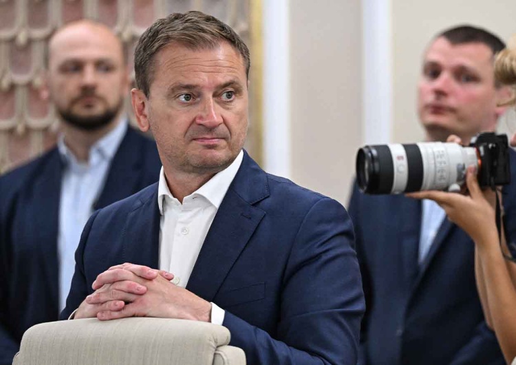 Sławomir Nitras odstawiony na boczny tor? Ciężkie chwile dla Nitrasa. Tusk powiedział to wprost