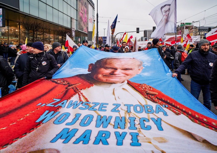 Marsz Papieski Mszą świętą rozpoczął się III Narodowy Marsz Papieski