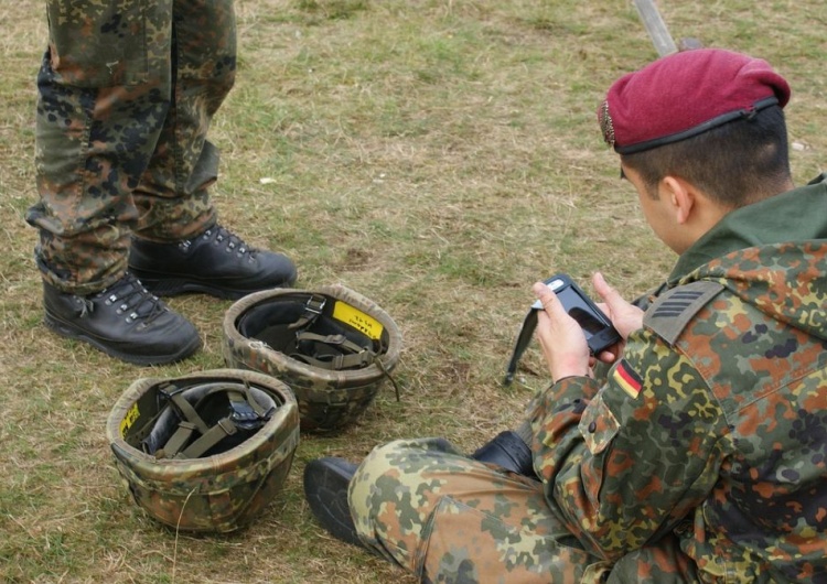 Bundeswehra Pobór do Bundeswehry. Niemcy rozważają