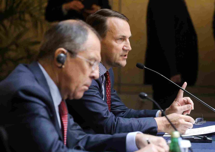 Siergiej Ławrow i Radosław Sikorski (czerwiec 2014 r.) Ławrow:
