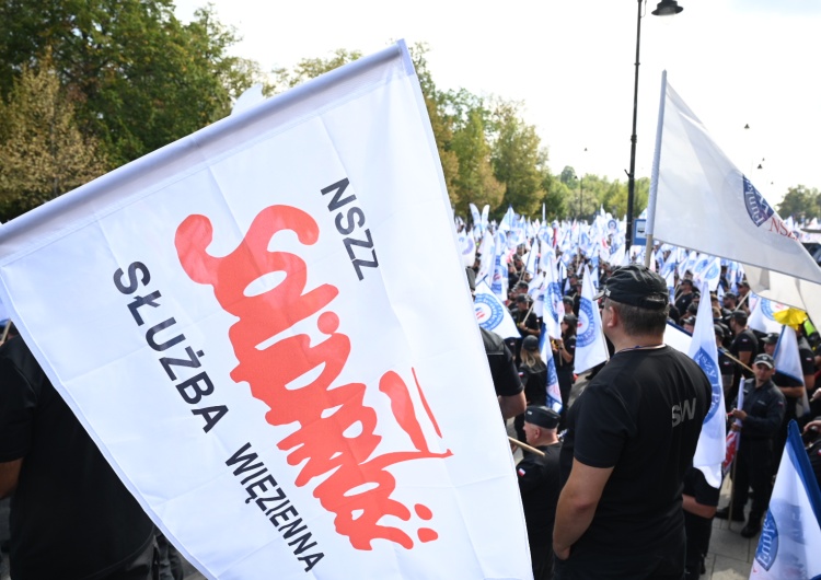 Więziennicy z Solidarności piszą do szefa BBN. Chodzi o dodatek mieszkaniowy