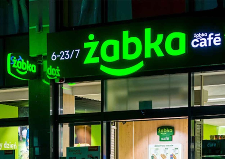 Sklep Żabka, zdjęcie poglądowe Żabka rozdaje aż 1000 żappsów. Jest komunikat