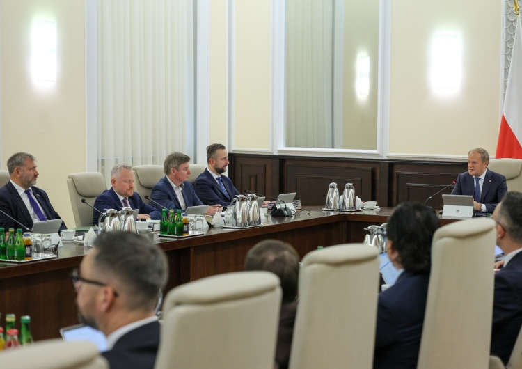 Posiedzenie Rady Ministrów Rząd chce zmian, wyborcy KO mówią „nie”. Jest sondaż ws. zniesienia dwukadencyjności w samorządach