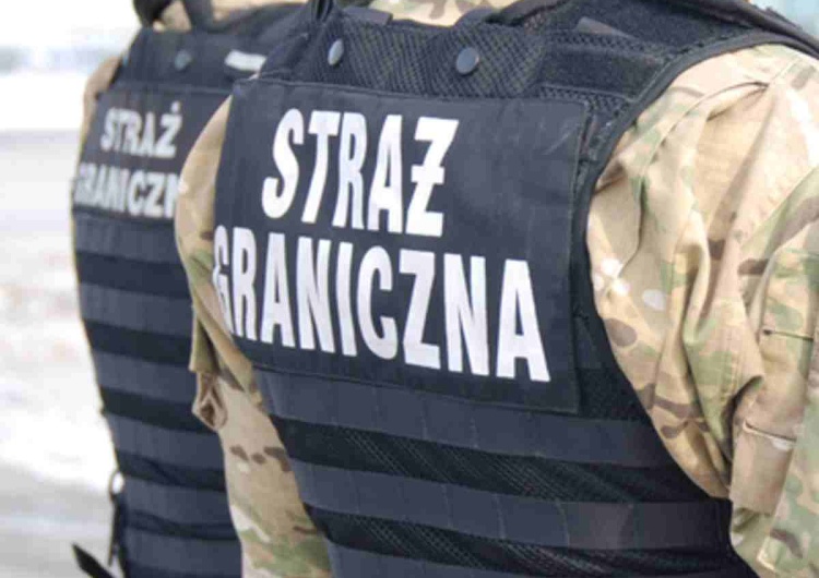 Funkcjonariusze Straży Granicznej (zdj. ilustracyjne) Komunikacja autobusowa z Polską pod kontrolą Rosjan 