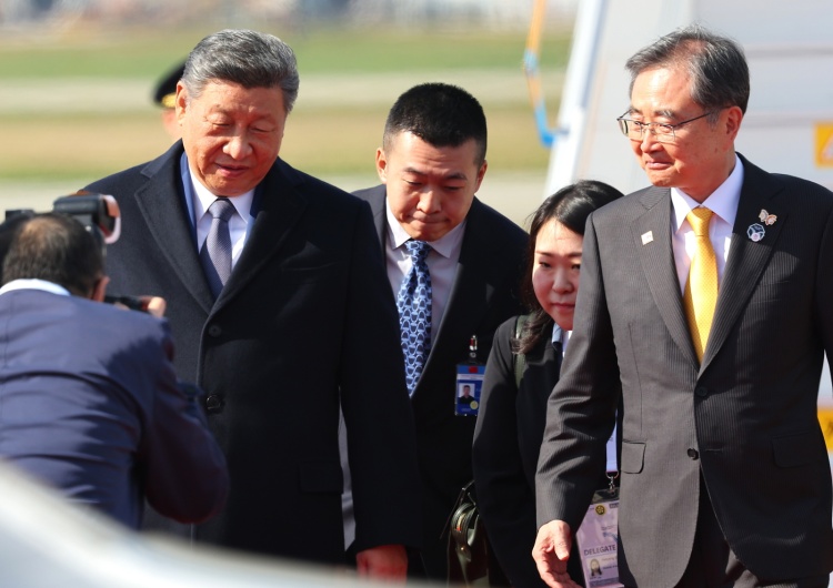 Xi Jinping USA wznawiają testy broni jądrowej. Jest reakcja Pekinu