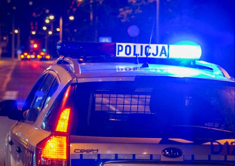 Policja – zdjęcie ilustracyjne Ewakuacja szkoły w woj. opolskim. Budynek został ostrzelany