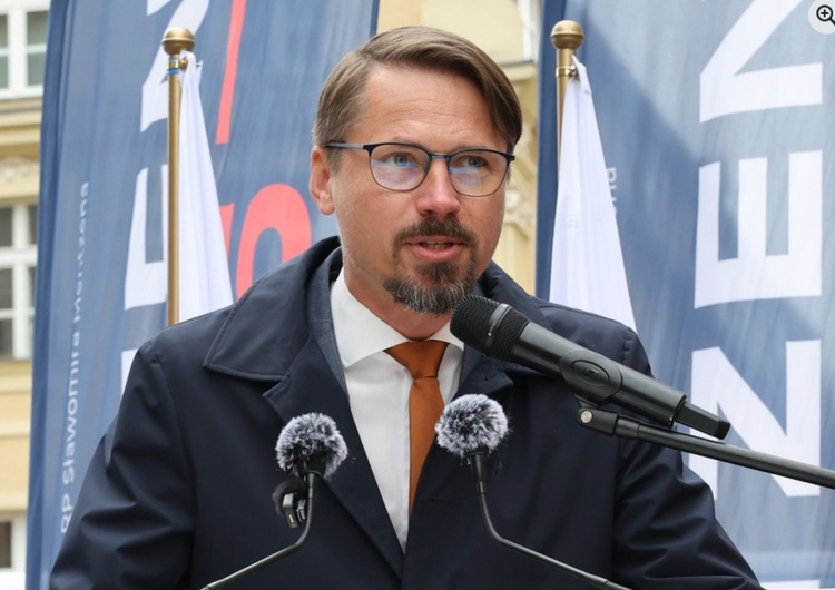 Grzegorz Płaczek Polska będzie spłacać ukraińskie odsetki do 2068 roku? Poseł Płaczek ujawnia odpowiedź z MF