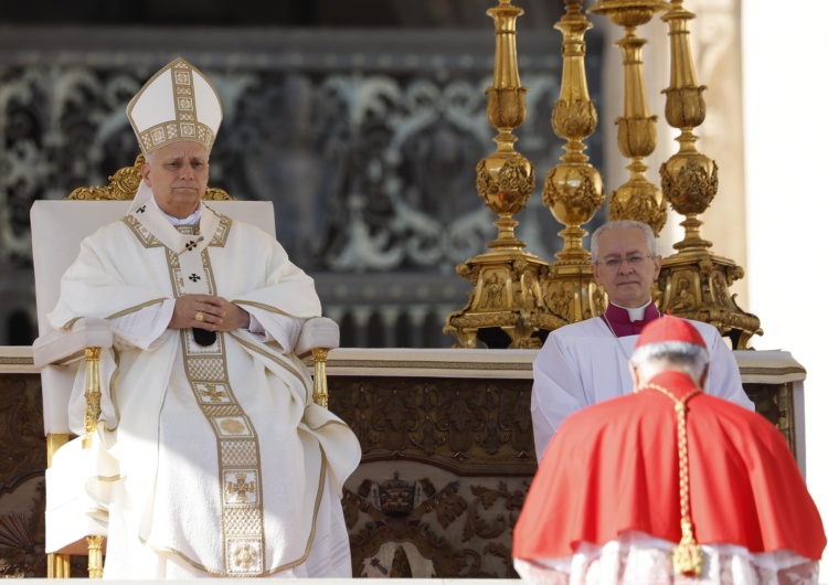 Leon XIV, uroczystość Wszystkich Świętych na Placu św. Piotra w Watykanie