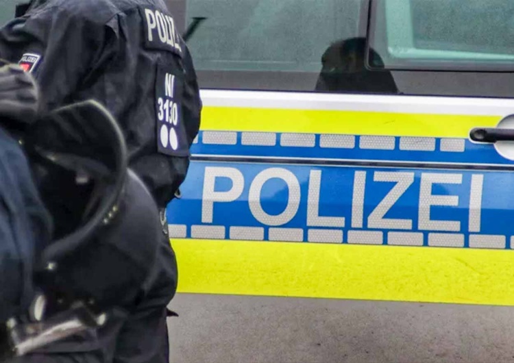 Niemiecka policja – zdjęcie ilustracyjne Niemcy zawracają migrantów. Podano liczbę