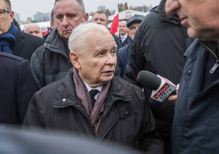 Jarosław Kaczyński podczas miesięcznicy smoleńskiej Kaczyński: Prawo w dzisiejszej Polsce nie obowiązuje