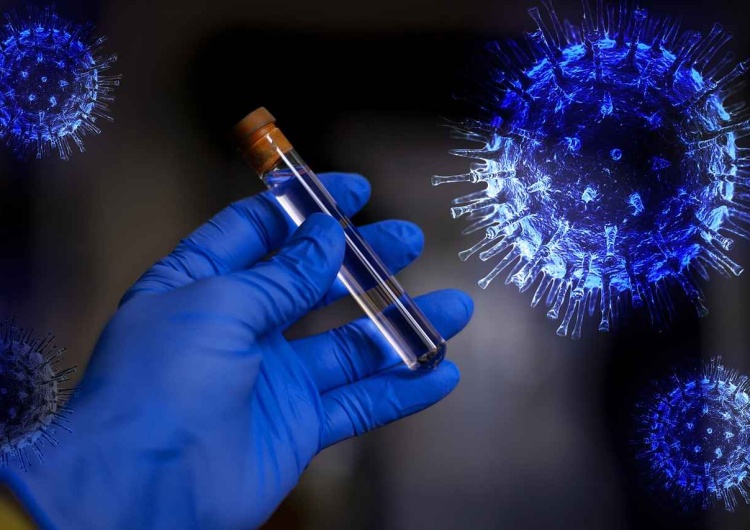 Wirus cholery szerzy się najczęściej poprzez zanieczyszczoną wodę  Ostrzeżenie dla turystów. W tych krajach szerzy się groźna epidemia