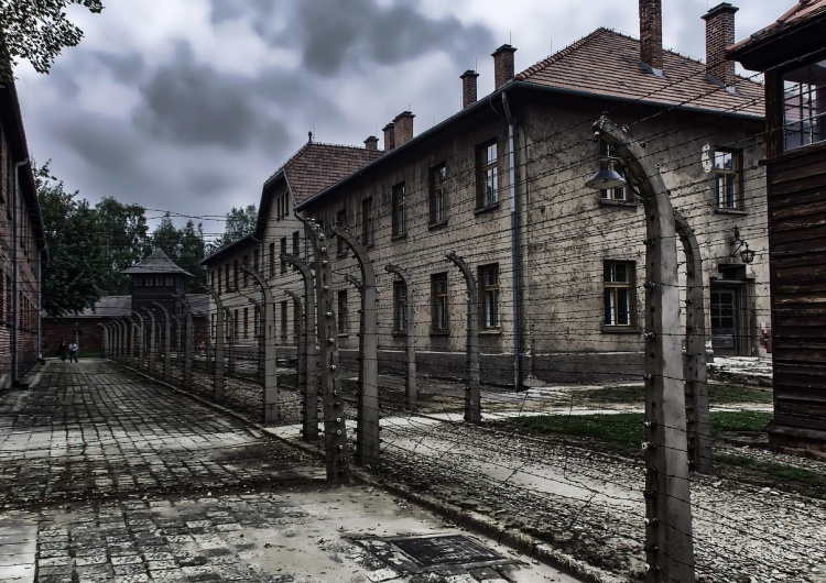 Obóz Auschwitz Handel rzeczami ofiar niemieckich zbrodni. Rzecznik prezydenta wydał komunikat