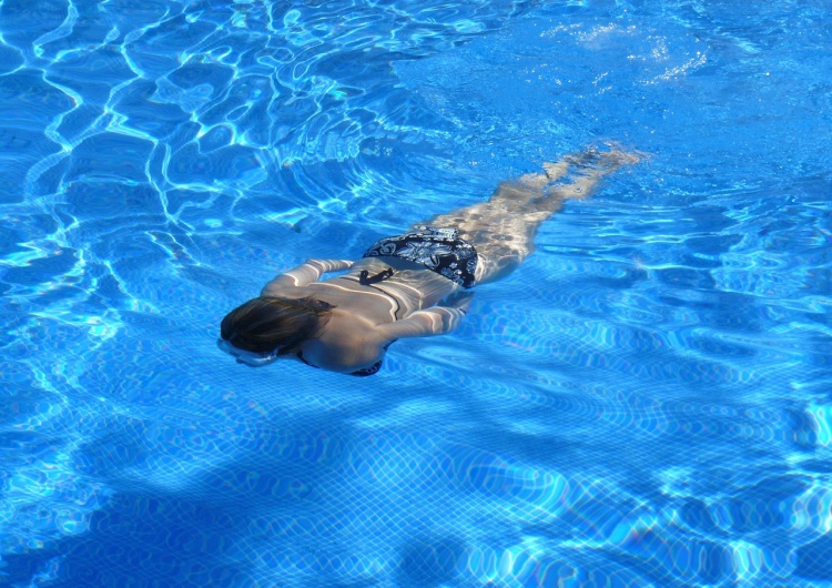 Basen / zdjęcie poglądowe  Gratka dla fanów relaksu: Mazowieckie uzdrowisko tnie ceny