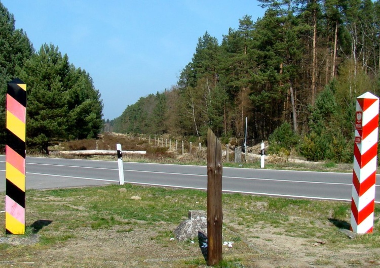 Granica polsko-niemiecka, zdjęcie poglądowe Niemieckie badanie: Rekordowa niechęć Polaków do Niemców