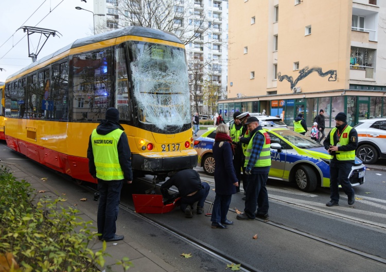 Wypadek w Warszawie Groźny wypadek w centrum Warszawy. Nowe informacje