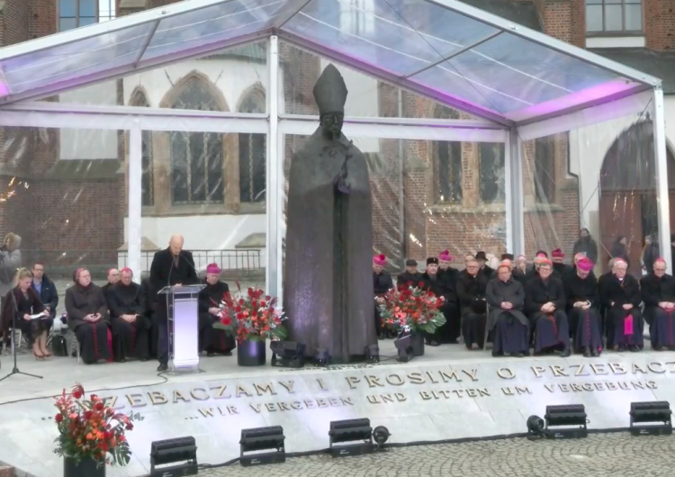 Wrocław. Obchody 60. rocznicy orędzia biskupów polskich do niemieckich Oświadczenie biskupów polskich i niemieckich: apel o wzajemne uznanie się za ludzi o tej samej godności...