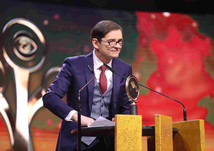 Przemysław Babiarz Przemysław Babiarz w żałobie. Do dziennikarza płyną kondolencje