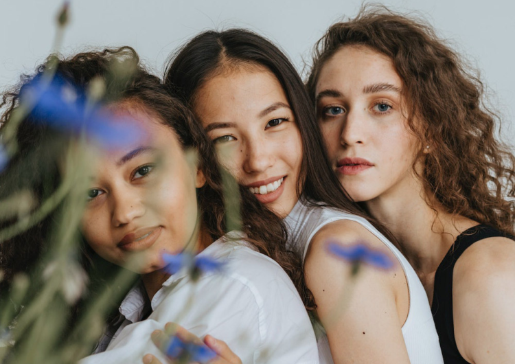 Młode kobiety Dziś 40. Światowy Dzień Młodzieży