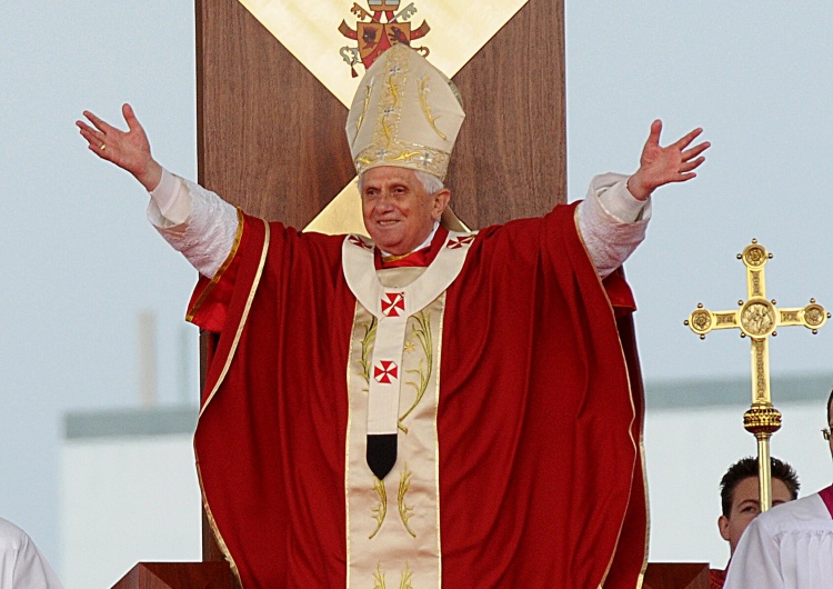 Papież Benedykt XVI Tegoroczna Nagroda Ratzingera przypadnie słynnemu muzykowi