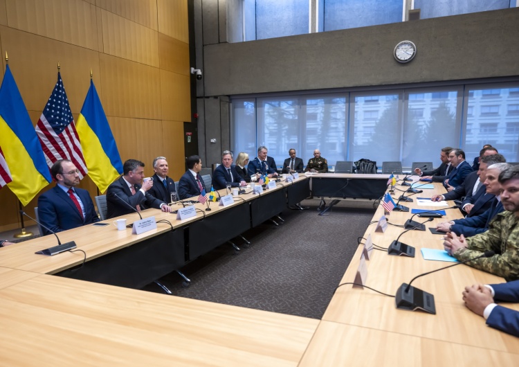 Rozmowy USA-Ukraina w Genewie Przedstawiciel Ukrainy: Osiągnęliśmy porozumienie z USA ws. planu pokojowego