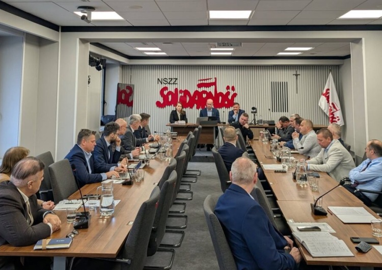 Okrągły stół ws. przyszłości przemysłu chemicznego