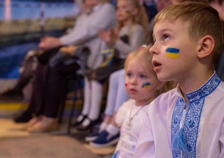 Chłopiec w ukraińskim stroju (zdj. ilustracyjne)