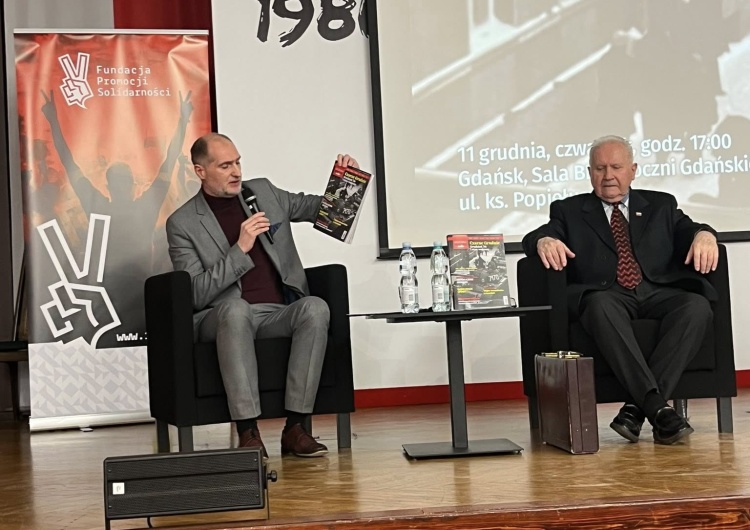 Debata o Polskich Grudniach w Sali BHP