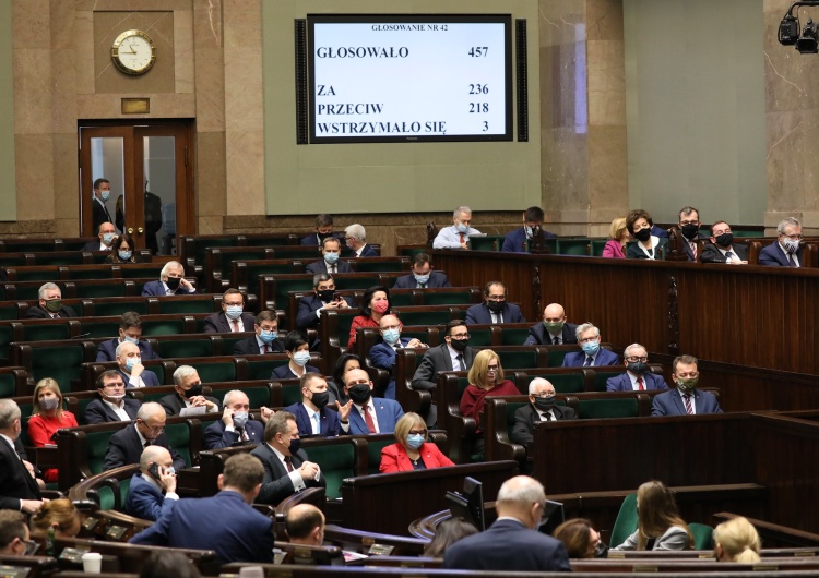  [najnowszy sondaż] Aż 78 proc. Polaków chce pójść na wybory. PiS na czele, 5 partii w Sejmie