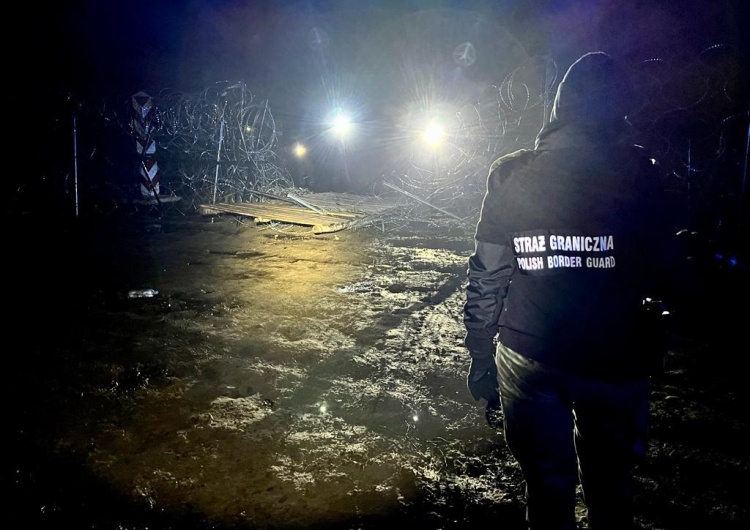  [video] SG: Ponad 200 migrantów próbowało agresywnie sforsować ostatniej doby granicę w Czeremsze