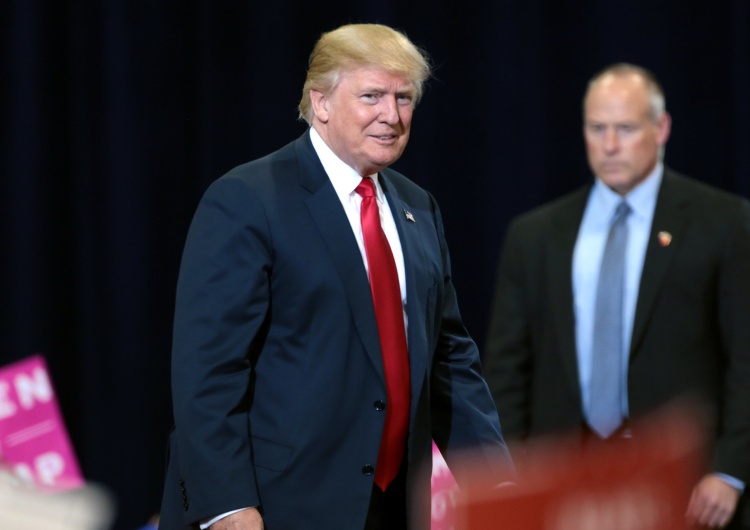 USA: Według sondażu Rasmussen Reports Donald Trump miażdży Joe Bidena w następnych wyborach prezydenckich