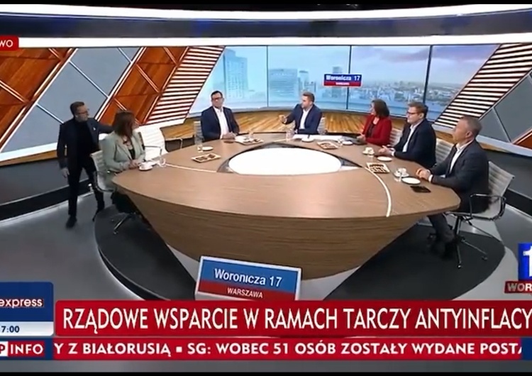  [video] Awantura w TVP Info: Oburzony Joński wyszedł ze studia. 