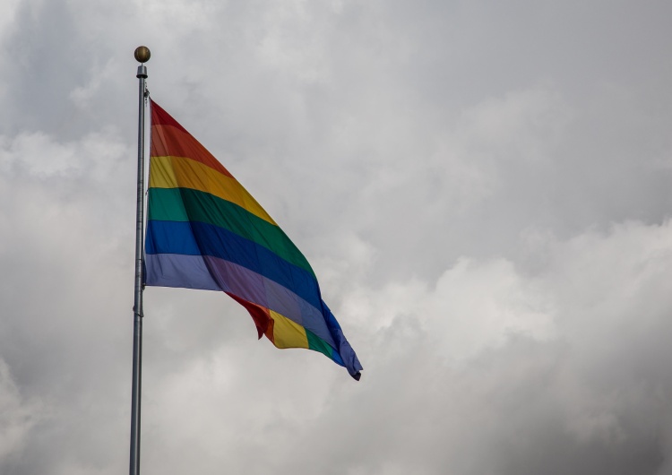 LGBT Ordo Iuris: Podpisanie genderowej Europejskiej Karty Równości przez przedstawicieli kilkunastu miast, nie rodzi skutków prawnych