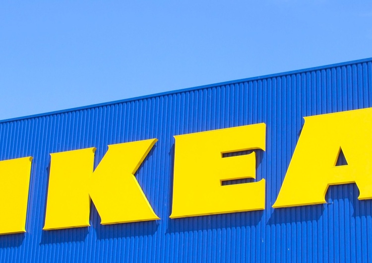 Ikea Niespodziewana noc w IKEI. Klientów zaskoczyła śnieżyca