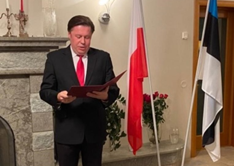 Grzegorz Kozłowski Ambasador RP w Estonii Grzegorz Kozłowski laureatem prestiżowej nagrody