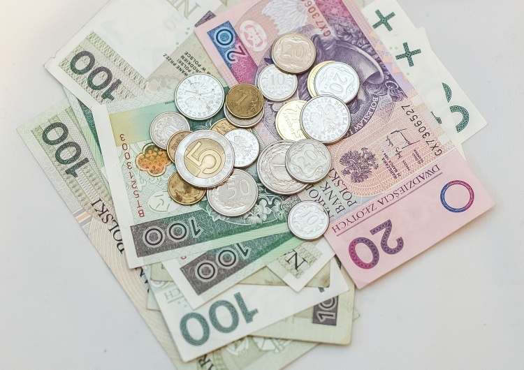 Rachunki za prąd w górę. Urząd Regulacji Energetyki zatwierdził nowe taryfy
