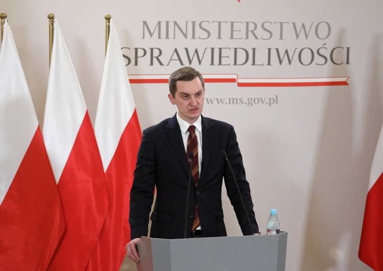 Sebastian Kaleta Minister Kaleta: Stała się rzecz historyczna. TSUE próbuje utworzyć państwo federalne UE [VIDEO]