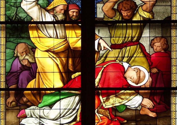 Męczeństwo (ukamienowanie) Szczepana, witraż w Oknie bawarskim kolońskiej katedry, Niemcy Wspomnienie św. Szczepana – diakona, pierwszego męczennika