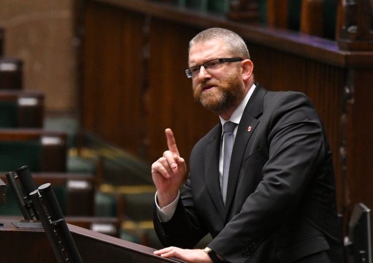  Grzegorz Braun straci ogromne pieniądze za brak maseczki w Sejmie! Ujawniono kwotę