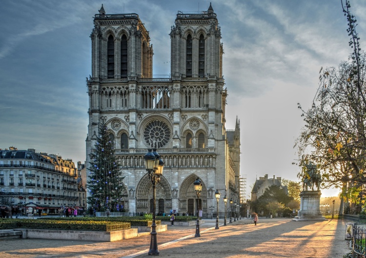 Prawie 900 mln euro zebranych na odbudowę Notre Dame. Wciąż jednak nie znamy szczegółów rekonstrukcji