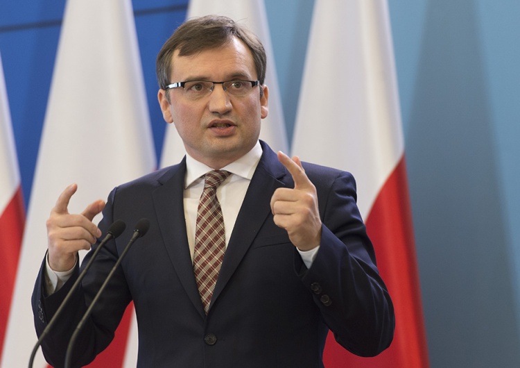 Zbigniew Ziobro Minister Ziobro: „Pakietu ruiny nie chcemy!”