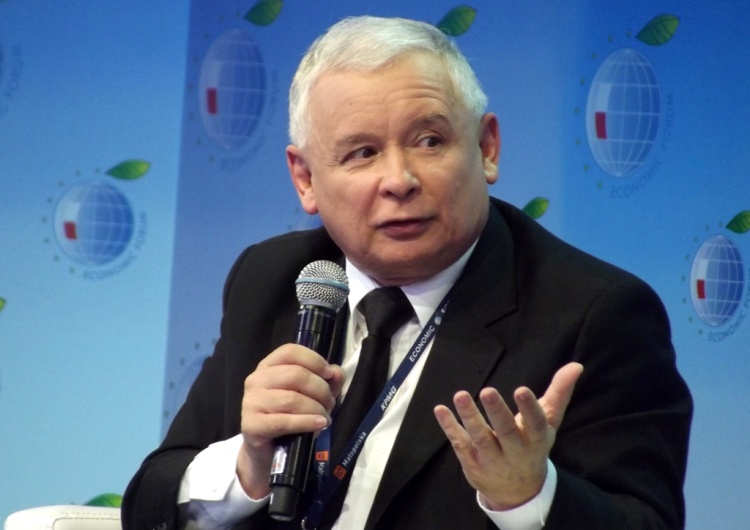 Jarosław Kaczyński Jarosław Kaczyński: Druga strona rzuciła przeciw Polskiemu Ładowi najcięższą medialną artylerię