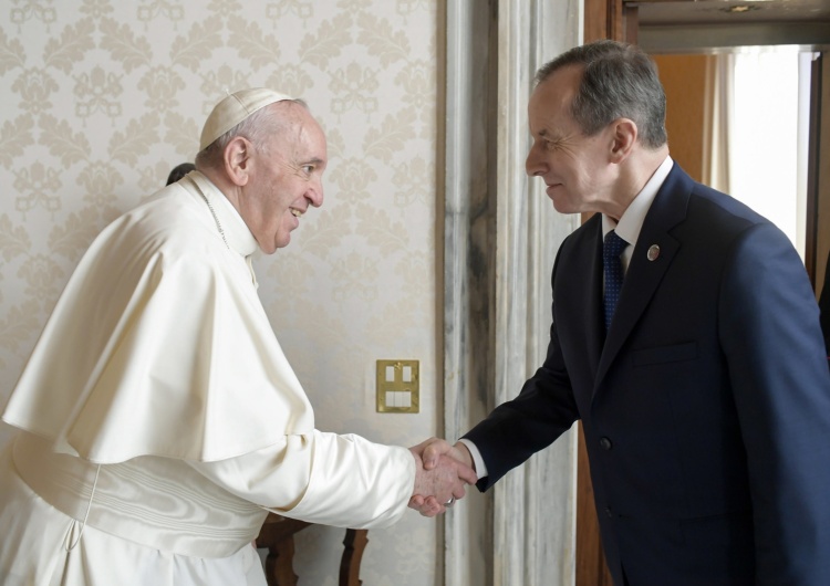 Marszałek Senatu Tomasz Grodzki i Papież Franciszek „Himalaje hipokryzji”. Tomasz Grodzki z wizytą u papieża. Przypomniano mu, jakie idee głosi jego środowisko polityczne