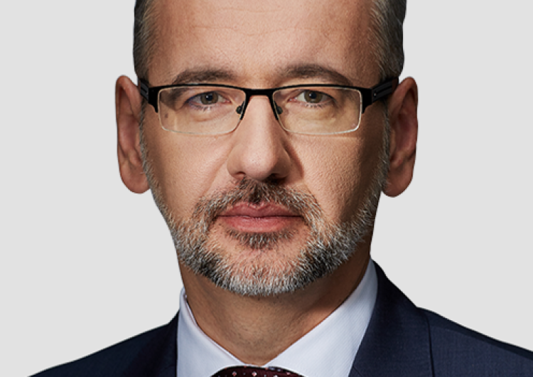 minister zdrowia Adam Niedzielski „To branie odpowiedzialności”. TVN24. Minister Niedzielski niezadowolony z braku odwołania kurator Barbary Nowak