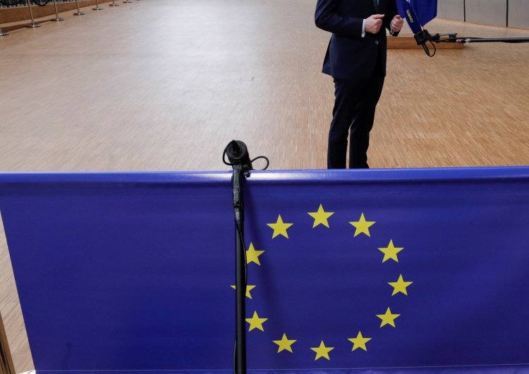 Politico: Bruksela chce powiązania środków na rezygnację z węgla z przestrzeganiem praworządności