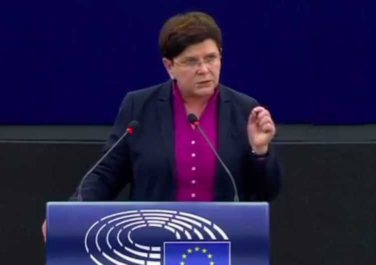 Europosłanka PiS Beata Szydło Szydło: Prezydencie Macron, głosy z Warszawy i Budapesztu mają taką samą wartość, jak głosy z Berlina czy Paryża [WIDEO]