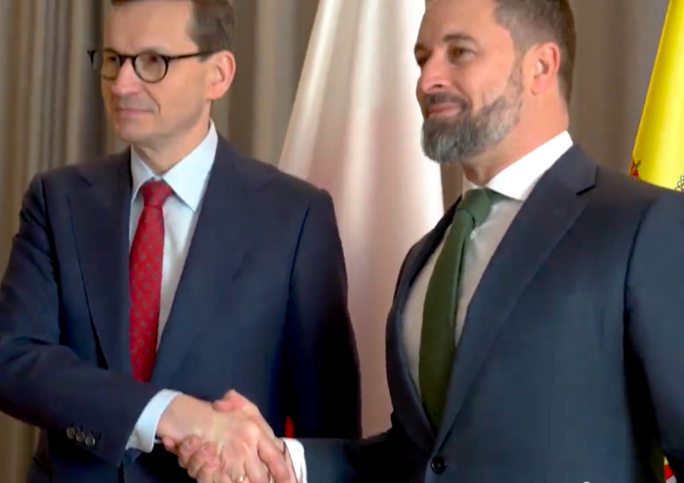 Kongres w Madrycie. Szef Vox zabrał głos po spotkaniu z Mateuszem Morawieckim