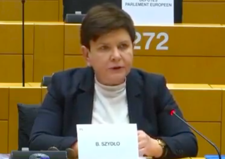  „Rozszerzenie systemu pozwoleń na emisję CO2 nie jest dobrym kierunkiem”. Beata Szydło w PE [WIDEO]
